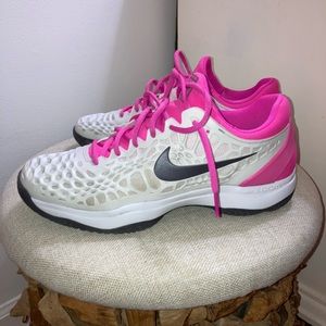 Nike Air Zoom Cage 3 tennis shoes
